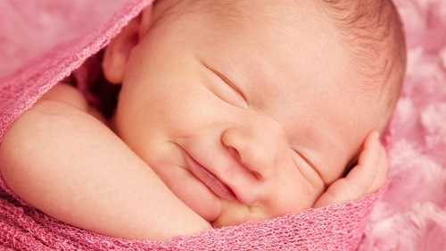 Giải mã giấc mơ thấy sinh em bé đánh số đề dễ trúng?