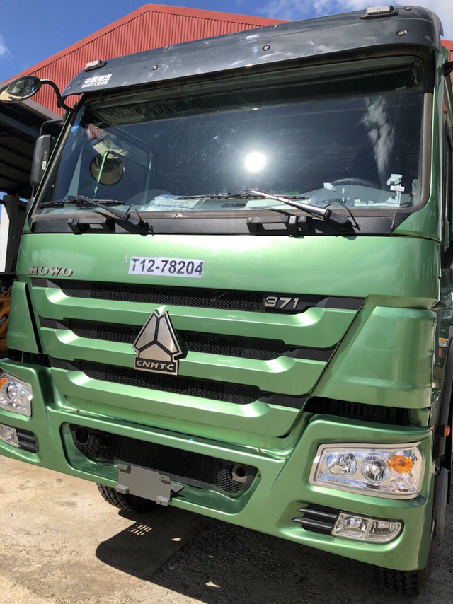Chiếc xe tải 15 tấn trị giá 1,3 tỷ đồng được anh Thủy mua về để kiếm thêm thu nhập hàng tháng